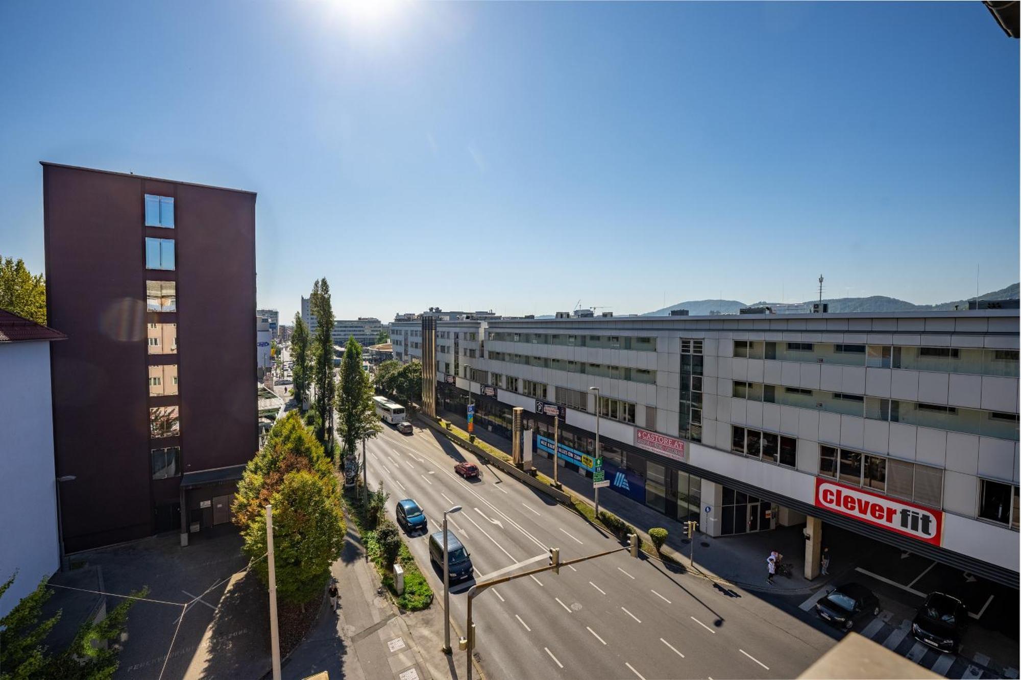 Tamliving Center Luxury 4 Rooms Smart Tv Kitchen Great View Graz Zewnętrze zdjęcie