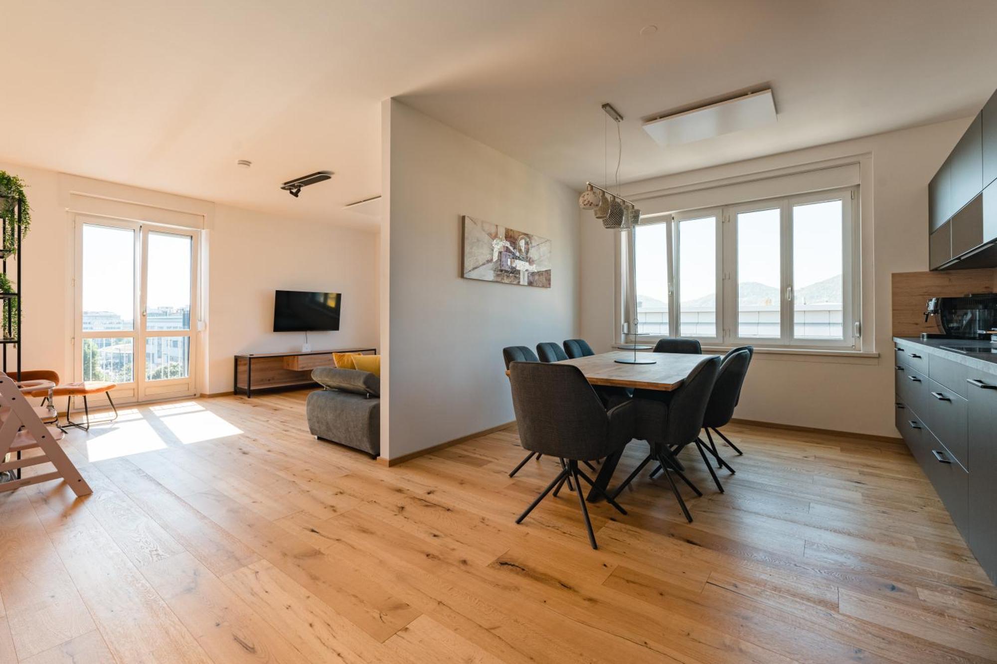 Tamliving Center Luxury 4 Rooms Smart Tv Kitchen Great View Graz Zewnętrze zdjęcie